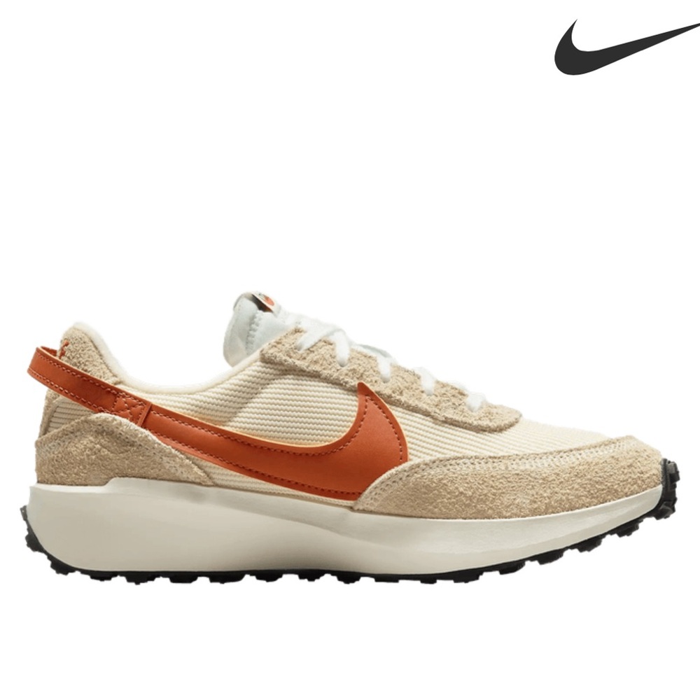 Women’s Nike Waffle Debut Shoe, size 7.5